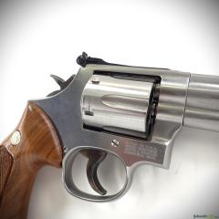 Smith & Wesson Model 686-5 cal. .357 Mag (1999)