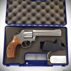 Smith & Wesson Model 686-5 cal. .357 Mag (1999)