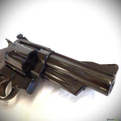 Smith & Wesson Model 57 ''The .41 Magnum'' cal. .41Mag (1973)