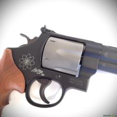 Smith & Wesson Model 329 PD cal. 44mag (2003)