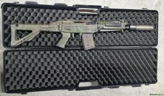 SIG-Sauer 553 ex-GI Genf Polizei 5.56x45mm NATO