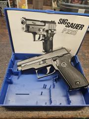 SigSauer P225