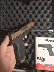 P320 x-carry mit Magpul Griffszück