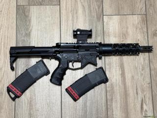 Battle Arms Development AR-15 TakeDown .300 BLK – Ultrakompakt & Holosun HS515CU