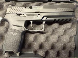 SIG-Sauer P320 9x19mm Parabellum/Luger/NATO