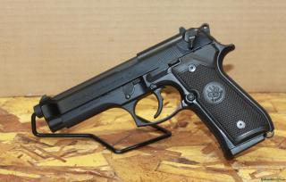 Beretta M9 9x19mm Parabellum/Luger/NATO